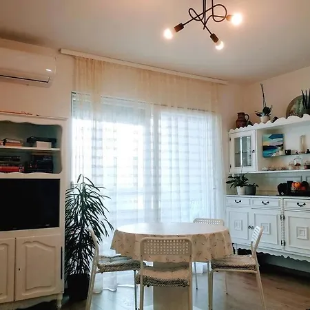 Dunja Διαμέρισμα Μακάρσκα